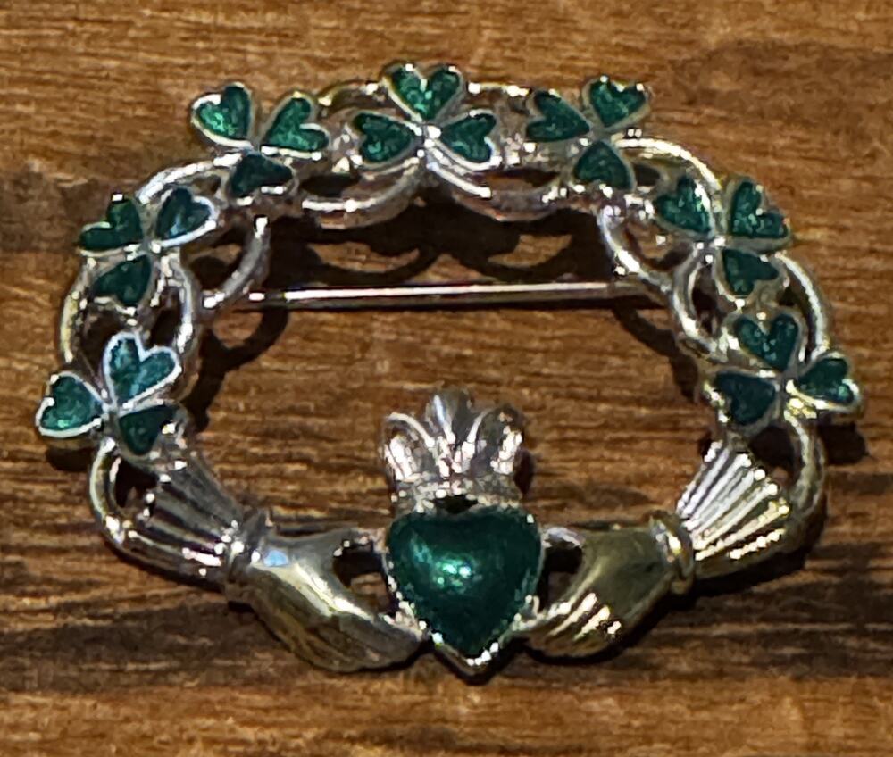 Vintage SOLVAR Irish Claddagh Shamrock Brooch Green Enamel Pin w Box Ireland